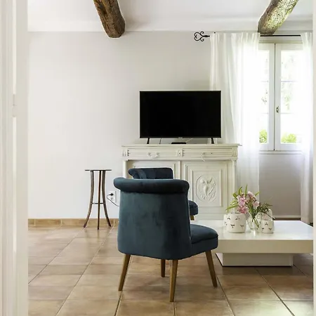 Domaine Du Moulin De Villefranche Guest house Pernes-les-Fontaines