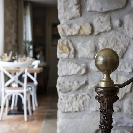 Domaine Du Moulin De Villefranche Guest house