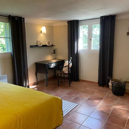 Domaine Du Moulin De Villefranche Guest house Pernes-les-Fontaines